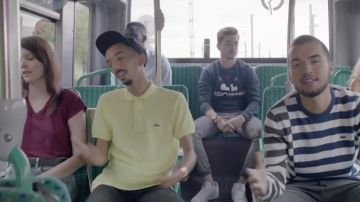 Le jean Levi's de Panayotis Pascot dans le clip Dommage de BigFlo & Oli