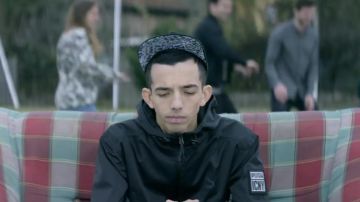 La chaqueta Puma x ICNY Performance en el clip Today de Bigflo & Oli