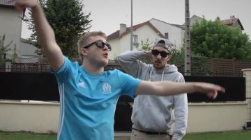 The shirt Adidas of the Olympique of Marseilles in the clip L. D. S of Vald