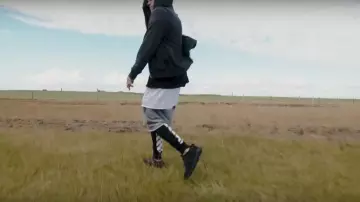 The basktes Adidas Yeezy Boost 350 Black Justin Bieber in the clip Company