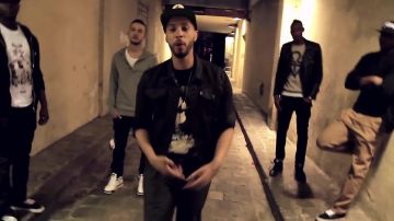 Shoes Vans Authentic black in the clip My love of Disiz The Plague