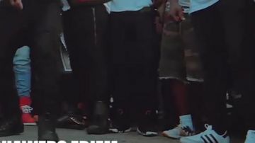 The pair of Nike Air Jordan XIII "playoff" in the clip Ayoo of Shatta Wale