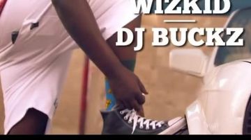 Les baskets Converse All Star Chuck Taylor dans le clip Soweto baby de DJ Maphorisa