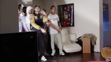 Las zapatillas Nike Air Huarache blancas en el clip no debería tener $-Crew