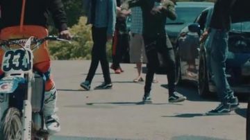 Las viejas zapatillas skool low Vans en el clip Money Longer de Lil Uzi Vert