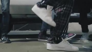 Les sneakers Adidas Stan Smith dans le clip Midas ft. Robb Banks de Jace