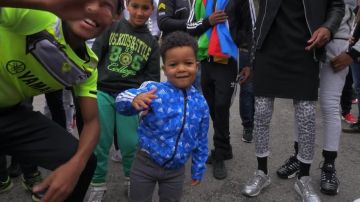 Sneakers Nike Air Max Tn Requin, in the clip Dancing to the motorcycle of Moh