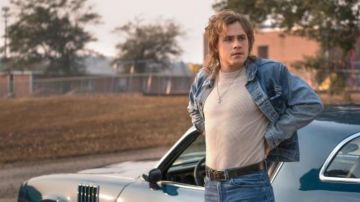 Chaqueta vaquera vintage de Billy (Dacre Montgomery) en Stranger Things temporada 2