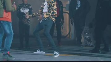 The sneakers Vans Old Skool, in the clip B. O. C. Niska