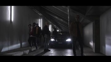 El Reebok Classics Workout Plus en el video musical Yuhi de Panama Bende