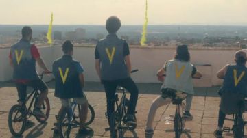 Les sneakers Vans Era 59 dans le clip Es-tu validé? de La Fouine