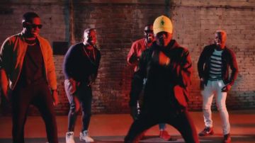 Les chaussures Adidas Hardcourts "Big Logo" dans le clip Allumer de La Synesia