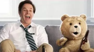 Ted juguete parlante en la película Ted
