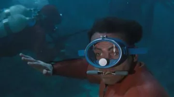 Respirador submarino de James Bond (Sean Connery) en la Operación Trueno