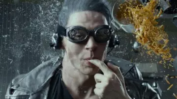 Les lunettes de Vif-Argent / Peter Maximoff / Quicksilver (Evan Peters) dans X-Men : Days of Future Past