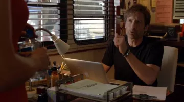 Lámpara de escritorio Ikea de Hank Moody's (David Duchovny) en Californication