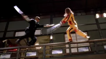 Las zapatillas amarillas "Tai Chi" de Beatrix Kiddo (Uma Thurman) en Kill Bill vol 1