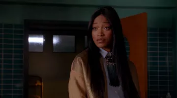 Collar de H&M de Zayday Williams (Keke Palmer) en Scream Queens