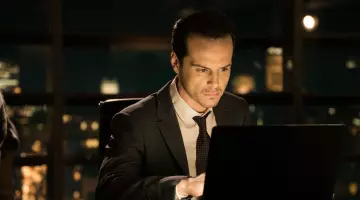 The tie with polka dots of C (Andrew Scott) in Spectrum