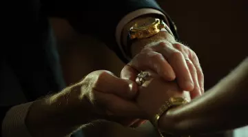 Reloj Invicta de Marvin (James Rebhorn) en Real Steel