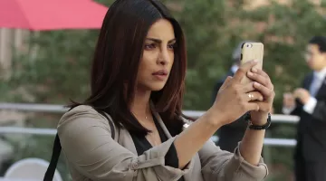 La bague Irina Victoria de Alex Parrish (Priyanka Chopra) dans Quantico