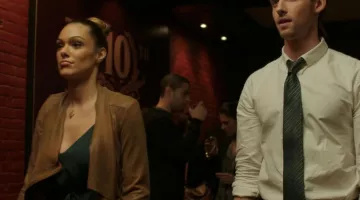 The top Babaton Natalie Vasquez (Anabelle Acosta) in Quantico