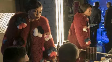The coat of fur Fendi to Cookie Lyon (Taraji P. Henson) in Empire