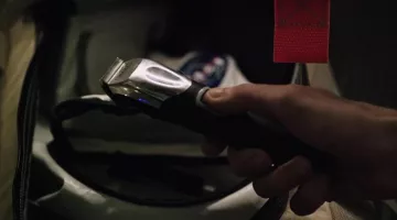 The clipper hair cordless Wahl of Mark Watney (Matt Damon) in a Single on March