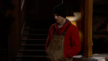 The sweatshirt hoody orange Under Armour Colt Bennett (Ashton Kutcher) in The Ranch S02E04