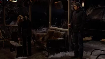 Jacket Carhartt Colt Bennett (Ashton Kutcher) in The Ranch season 2