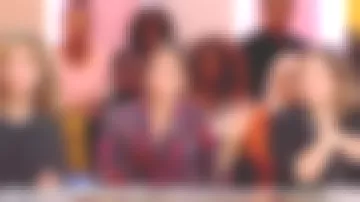 The kimono with flowers in velvet Janane Boudili in I love you's etc 05/10/2017