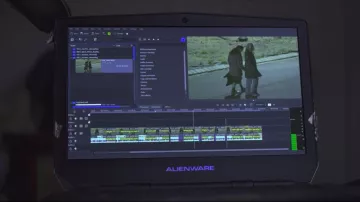 The Alienware computer used by Steve Winchell (Patrick Gibson) in The OA (S01E01)