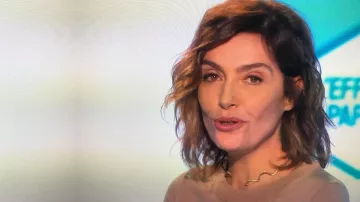 La serpiente de cuchara de cuello en oro de Daphne Roulier en El efecto mariposa del 17/09/2017