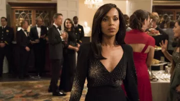 Layla Embellished Starburst Fishtail Gown worn by Olivia Pope (Kerry Washington) as seen in Scandal S07E01