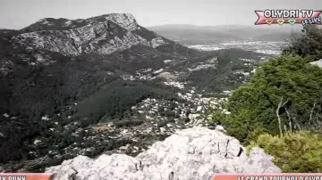 Mont Coudon visto desde Mont Faron en la temporada 5 de Noob