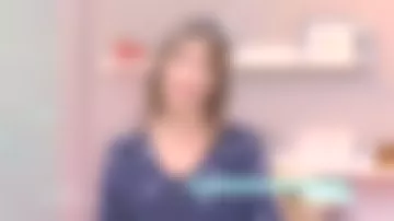 The blouse printed of Marie Perarnau in The house of the mother of the 11/10/2017