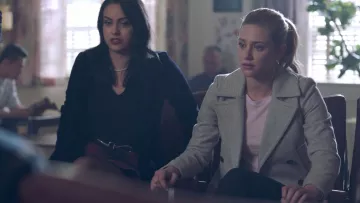 Wil­fred Free Boyd Coat worn by Betty Cooper (Lili Reinhart) as seen in Riverdale S02E01