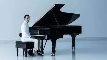 The Steinway piano of David (Michael Fassbender) in Alien : Covenant