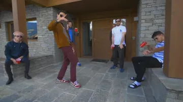 The pair of New Balance 580 retro Yro aka Charles Viscount in the clip Dom Perignon Columbine