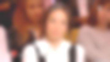 La camisa bordada Woh hoho da Janane Boudili en Je t'aime etc del 13/10/2017