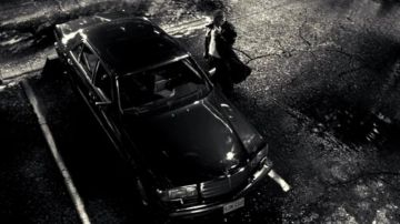 Marv's (Mickey Rourke) 1990 Mercedes-Benz 420 SEL W126 en Sin City