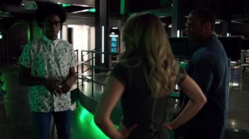 Billy Reid Printed Shirt worn by Curtis Holt (Echo Kellum) as seen in Arrow S06E01