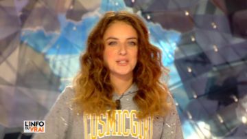 The dress sweatshirt Cosmicgirl of Camille Lavabre in the weather of the info of the true of the 13/09/2017