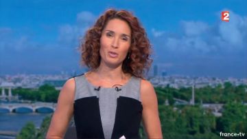 El vestido gris y negro de Marie-Sophie Lacarrau en Le journal de 13h de France 2 del 27/09/2017