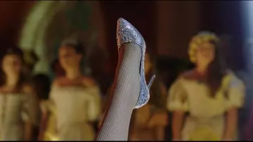 The shoes with glitter Cinderella / Julie (Mary Lou Berry) in the New Adventures of Cinderella