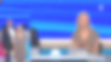 El vestido caqui dorado de Sidonie Bonnec en Todos tiene su opinión del 16/10/2017