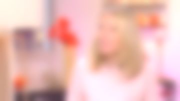 Le sweat vieille chose de Agathe Lecaron dans La maison des maternelles du 17/10/2017