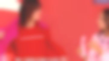 La camiseta roja A fleur de peau vista en Je t'aime etc del 18/10/2017