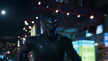The black mask of the Black Panther T Challa (Chadwick Boseman) in a Black Panther