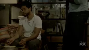 Le t-shirt blancs à étoiles Saint Laurent de Jamal Lyon (Jussie Smollett) dans Empire S04E04